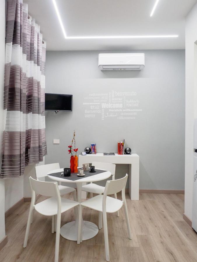 Plebiscito Home Holidays Наполи Екстериор снимка