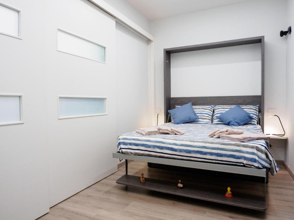 Plebiscito Home Holidays Наполи Екстериор снимка
